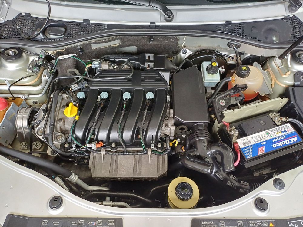 DUSTER TECHROAD 2.0 16V