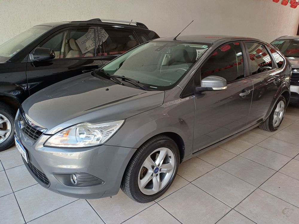 FOCUS HATCH GLX 2.0 16V