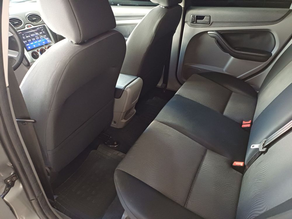 FOCUS HATCH GLX 2.0 16V