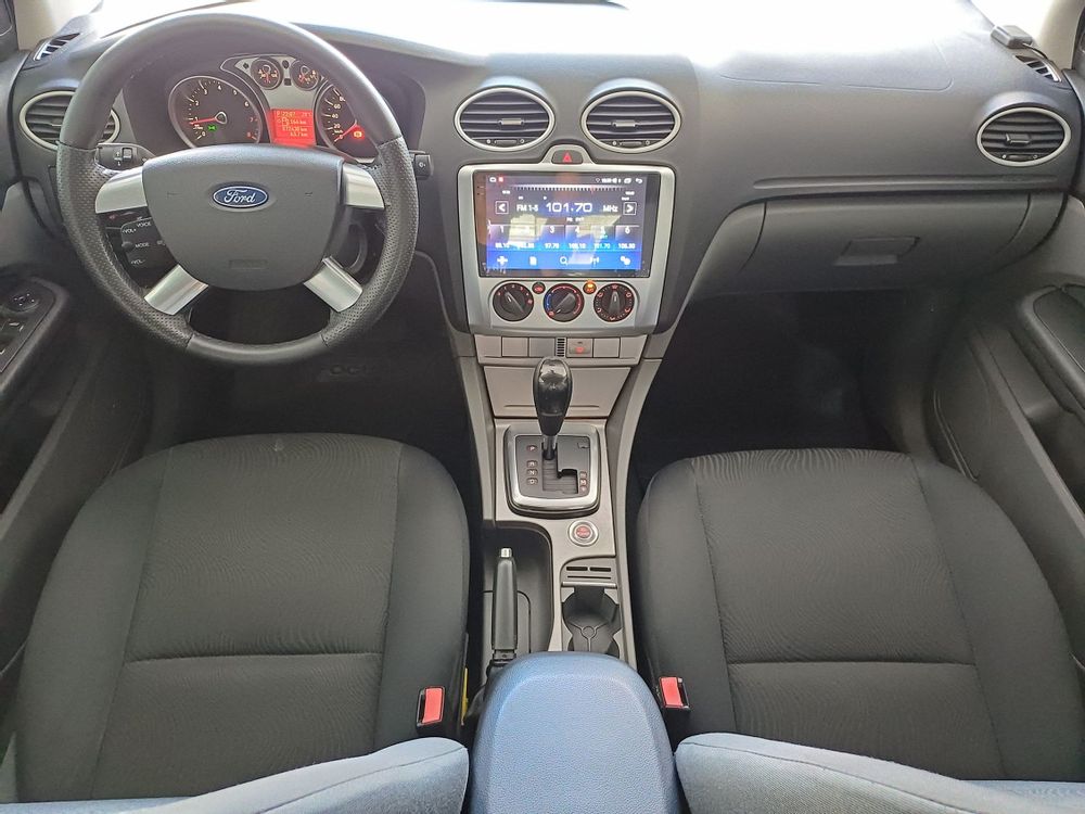 FOCUS HATCH GLX 2.0 16V