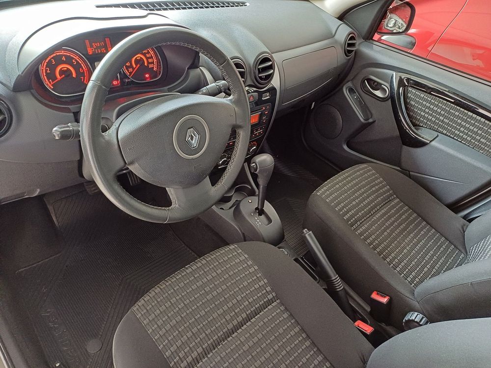 SANDERO PRIVILEGE 1.6 16V