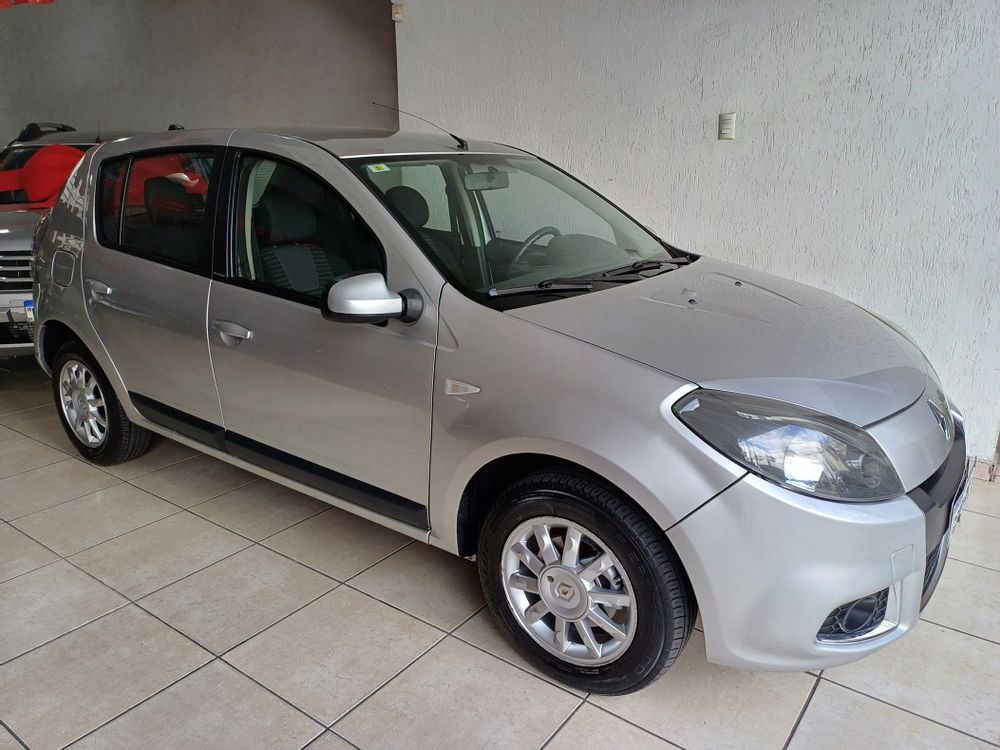 SANDERO PRIVILEGE 1.6 16V