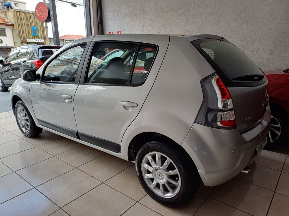 SANDERO PRIVILEGE 1.6 16V
