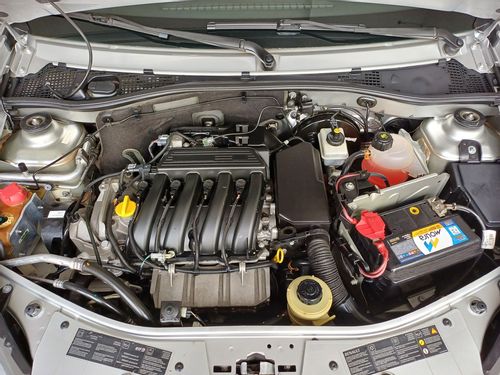 SANDERO PRIVILEGE 1.6 16V